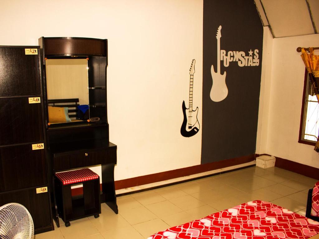 Walkinn Guesthouse 1 Чиангмай Номер фото