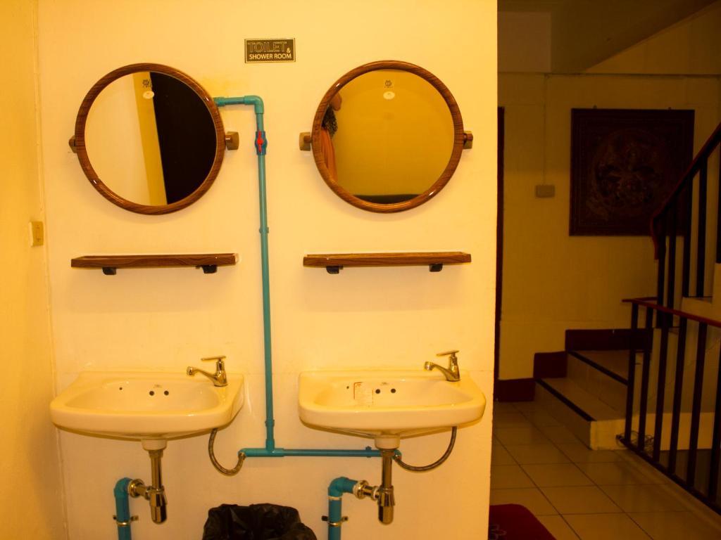 Walkinn Guesthouse 1 Чиангмай Номер фото